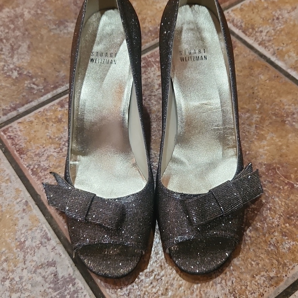 Stuart weitzman bowover glitter peep toe pump women's 9